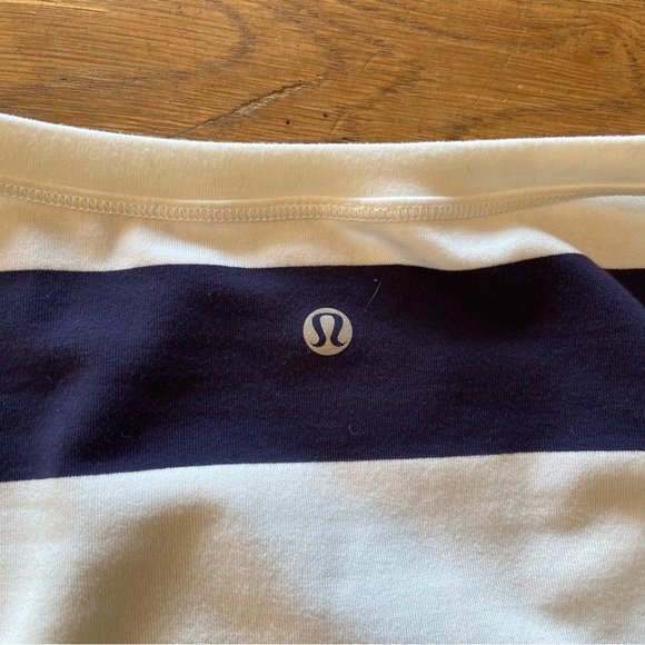 Womens navy white lululemon rehearsal long sleeve size 10 - Picture 4 of 6